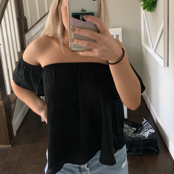 NWT black off the shoulder top - Picture 1 of 3